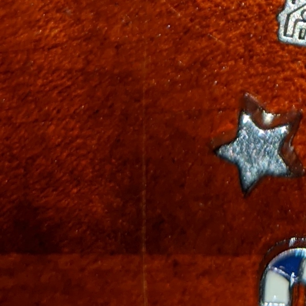 1 Silver Star charm bundle for less